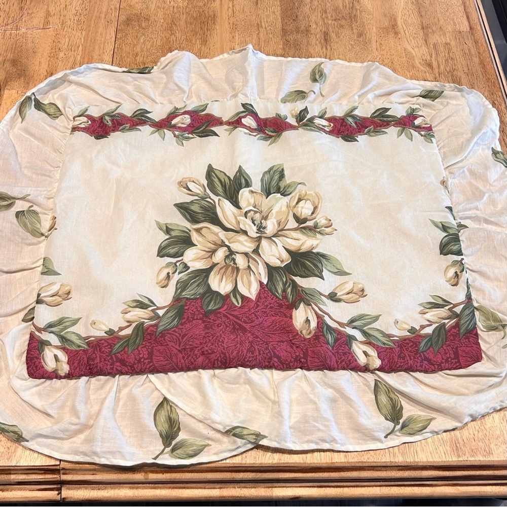 PDK Worldwide Enterprises Pillow Shams Standard Pair Floral Ruffled